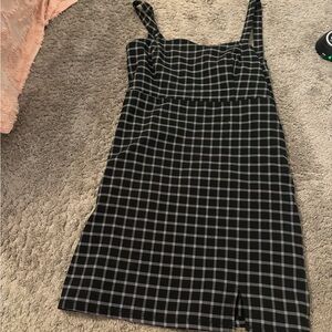 Black and white plaid Hollister dress size large